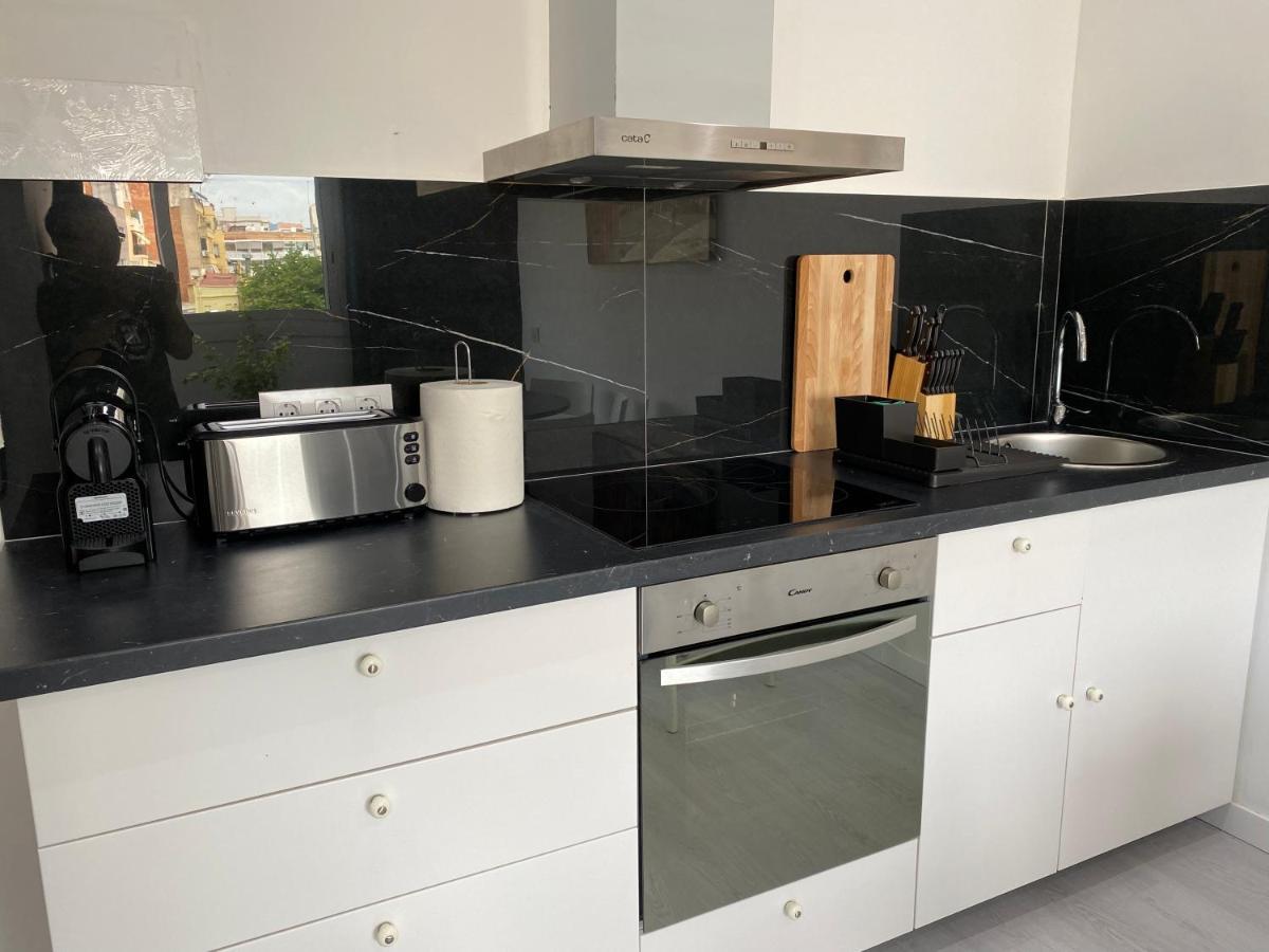 Apartamentos Playa Badalona Exteriör bild