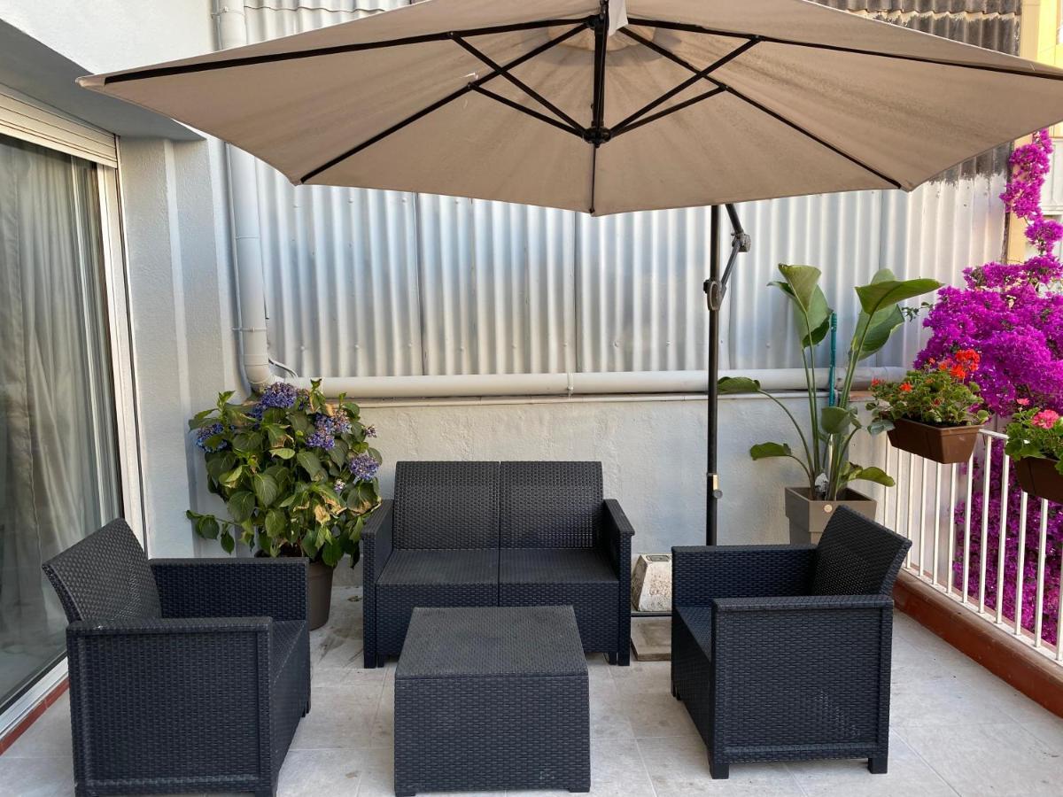 Apartamentos Playa Badalona Exteriör bild