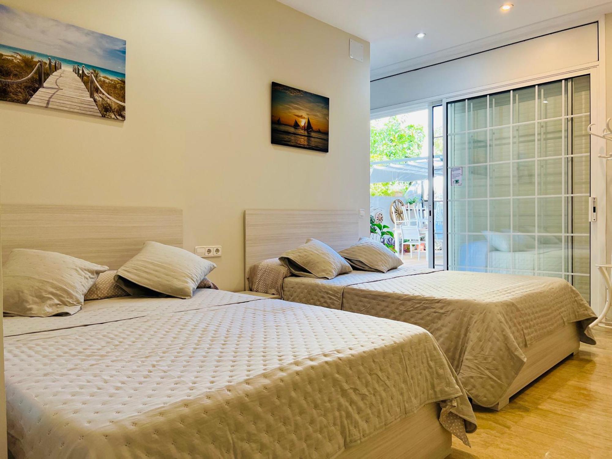 Apartamentos Playa Badalona Exteriör bild