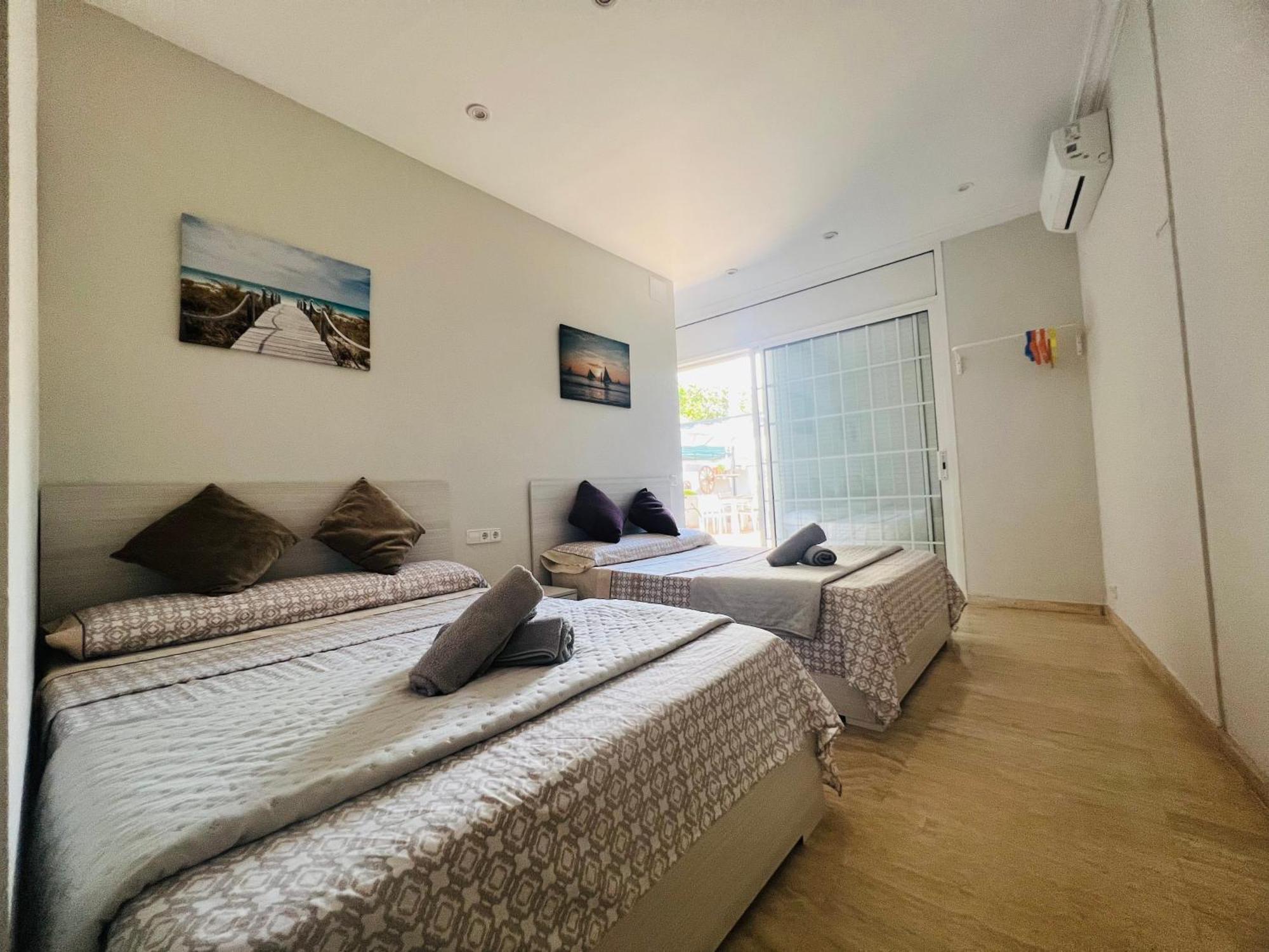 Apartamentos Playa Badalona Exteriör bild