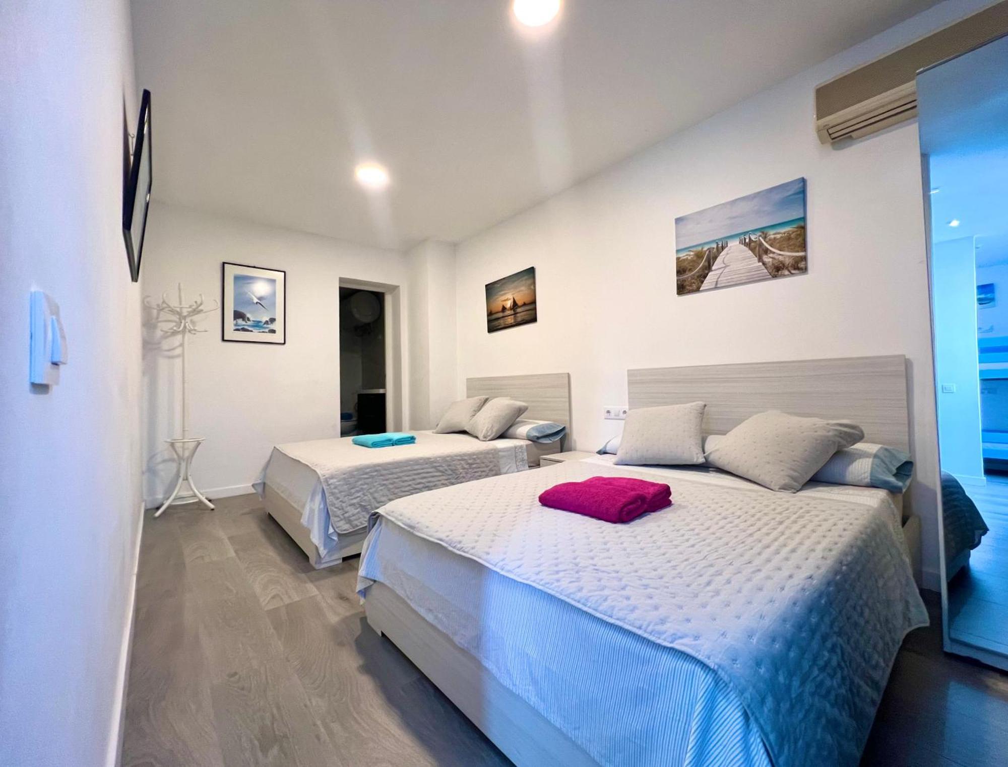 Apartamentos Playa Badalona Exteriör bild