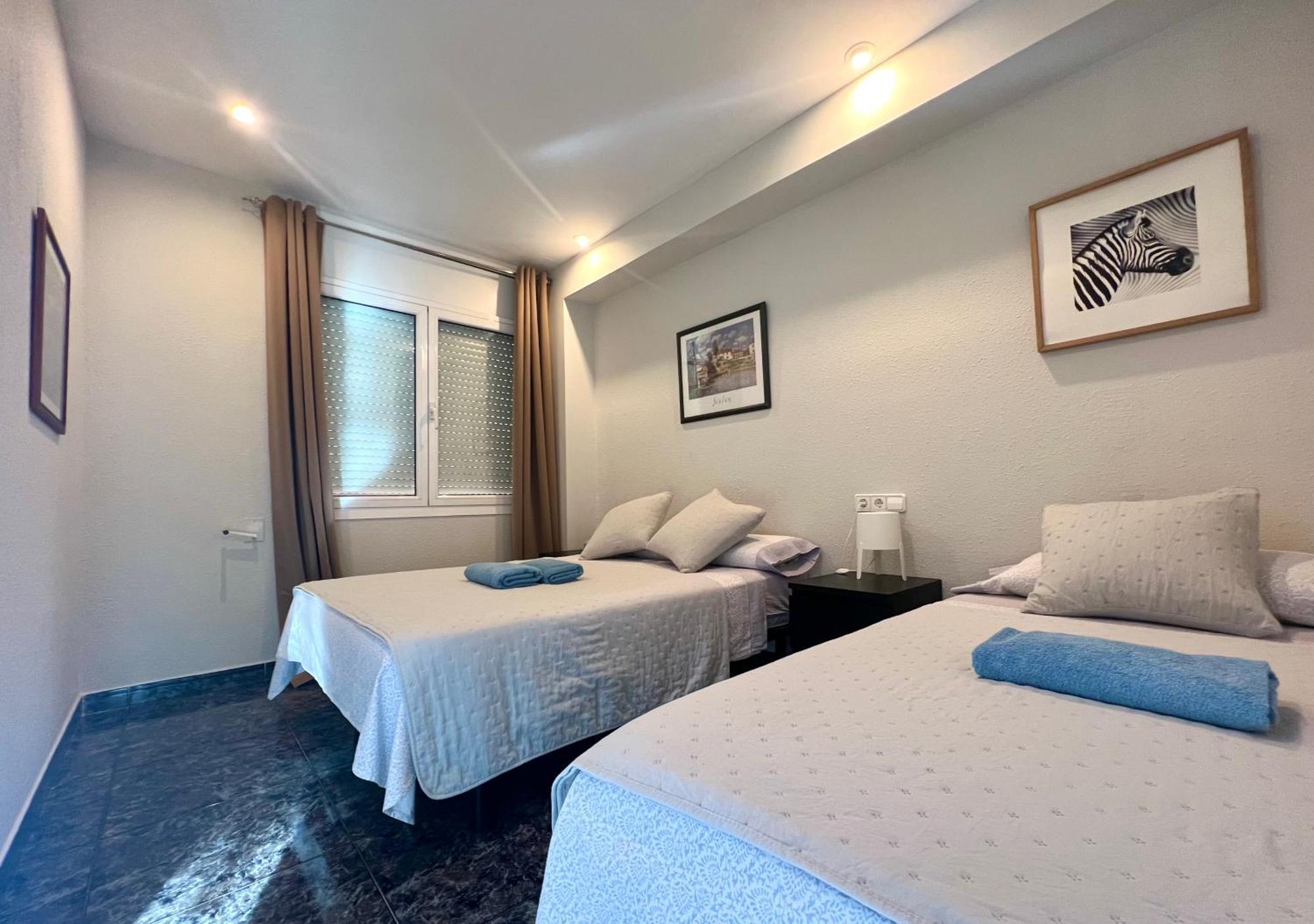 Apartamentos Playa Badalona Exteriör bild